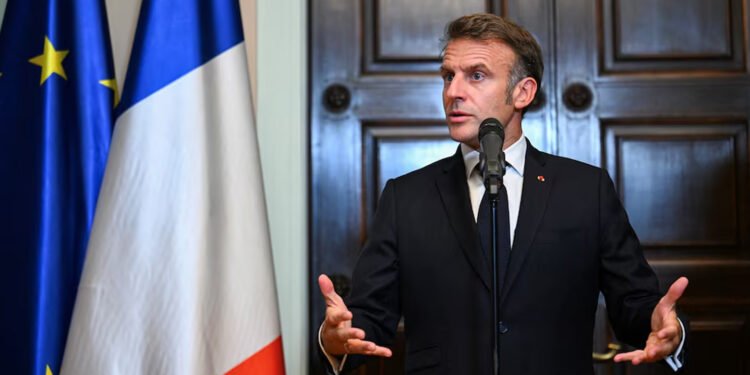 بەشداری هیچ ئۆپەراسیۆنێک بۆ کردنەوەی گەرووی هورمز ناکەین