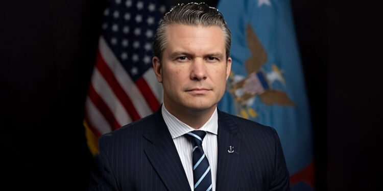 وەزیری جەنگی ئەمریکا: مووشەکەکانی ئێران دەگەنە لەندەن