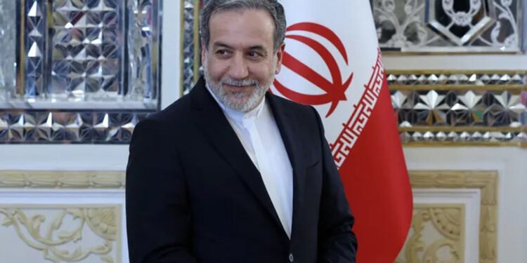 دوای دوو هەفتە لە شەڕ واشنتن دەستی بە پاڕانەوە کردووە