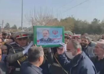 لە تاران تەرمی وەزیری بەرگریی ئێران بە خاک سپێردرا