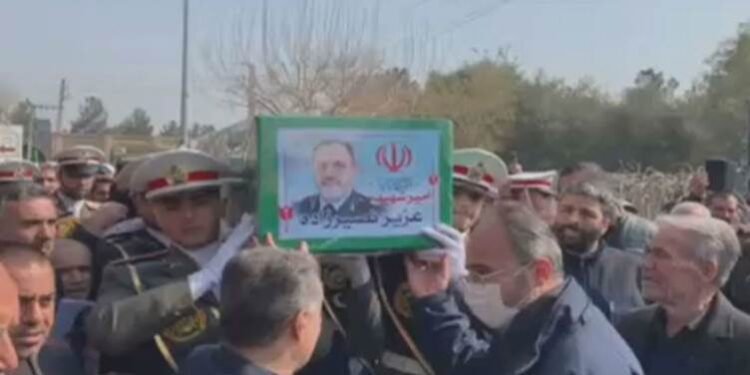 لە تاران تەرمی وەزیری بەرگریی ئێران بە خاک سپێردرا