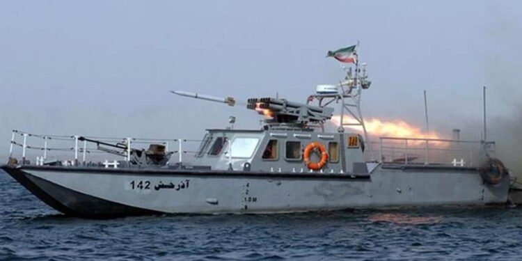 هیچ کەشتییەکی جەنگیی ئەمریکا لە کەناراوەکانمان نزیک نەبووەتەوە