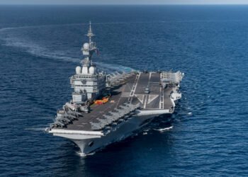 فەرەنسا ناردنی کەشتیی جەنگی بۆ گەرووی هورمز رەت دەکاتەوە