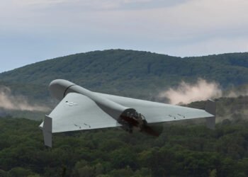 سعوودیە و کوەیت تێکشکاندنی 15 درۆنیان لە ئاسمانی وڵاتەکانیان راگەیاند