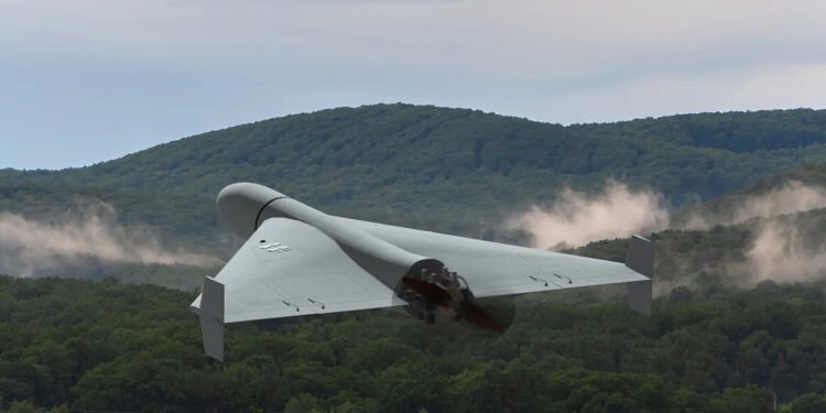 سعوودیە و کوەیت تێکشکاندنی 15 درۆنیان لە ئاسمانی وڵاتەکانیان راگەیاند