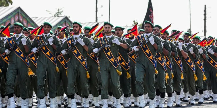 ئیدارەی ترەمپ داوا لە هاوپەیمانەکانی دەکات سوپای پاسداران و حزبوڵڵا بخەنە لیستی تیرۆرەوە