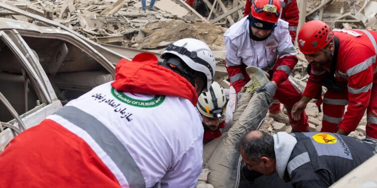 هیندستان هاوکاری پزیشکی بەپەلەی گەیاندە ئێران