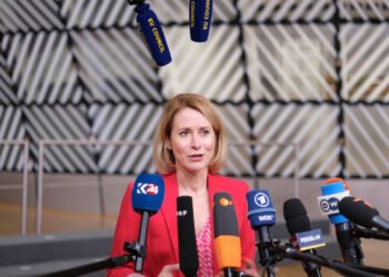 یەکێتی ئەوروپا دەیەوێت کۆتایی بەو ئاژاوەیە بێت