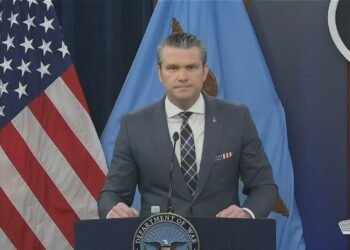 ئێمە بە بۆمب دانوستان دەکەین