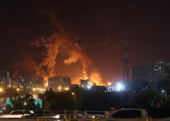 بەهۆی کێشەی تەکنیکییەوە موشەکە ئێرانییەکان نەتەقێنراونەتەوە و 150 کەس بریندار بوون