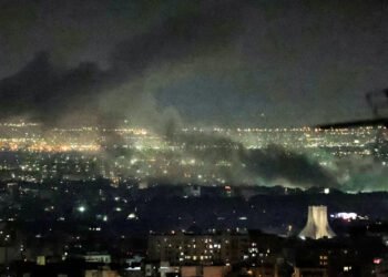 ئیسرائیل هێرش دەکاتە سەر تاران و ئێران بە مووشەک وەڵام دەداتەوە