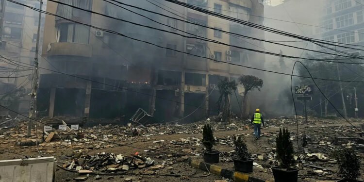 ئیسرائیل هێرشەکانی بۆ سەر بەیروت چڕ دەکاتەوە