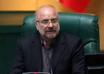 قالیباف: رێگە نادەین بازنەی 'جەنگ و ئاگربەست' بەردەوام بێت