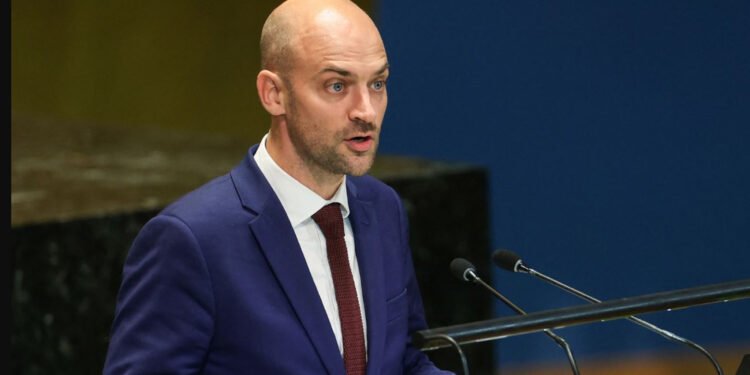 فەرەنسا هاوپەیمانییەکی نێودەوڵەتی بۆ پاراستنی گەرووی هورمز پێکدەهێنێت