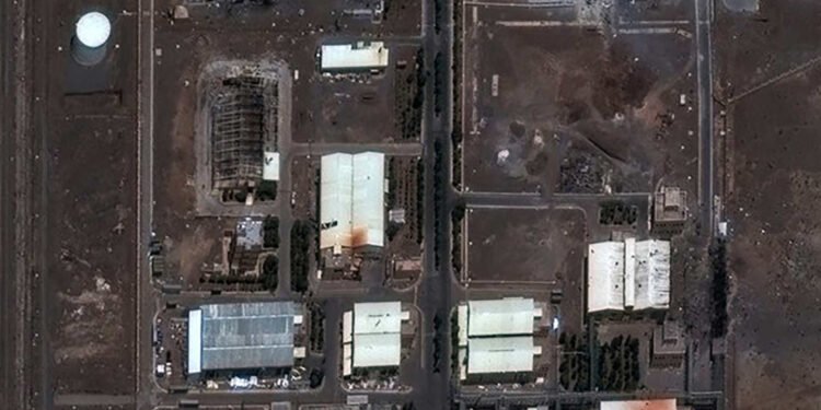 وێستگەی ئەتۆمیی ئەراکمان لە ئێران بۆردوومان کرد