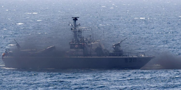 6 کەشتیی جەنگیی ئەمریکامان لە بەندەری شیوخ تێکشکاندووە