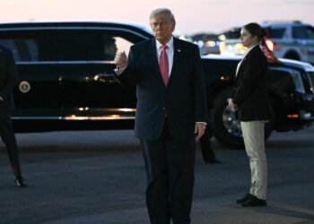 تره‌مپ بەبێ ئاگاداری ناتانیاهۆ لەگەڵ سێ بەرپرسی باڵای ئێران لە گفتوگۆدایە