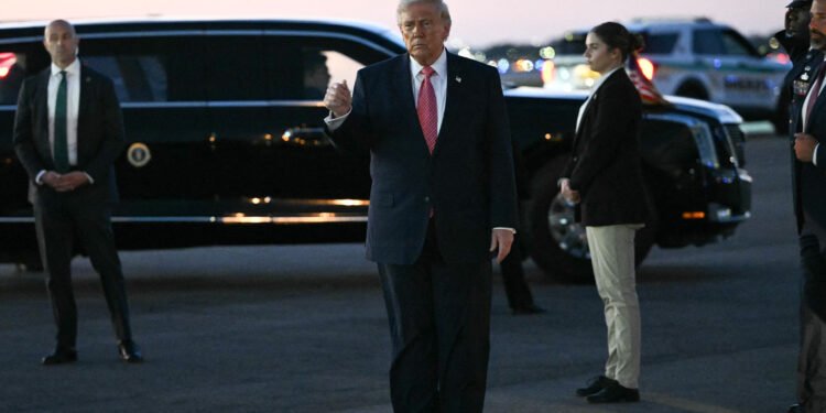 تره‌مپ بەبێ ئاگاداری ناتانیاهۆ لەگەڵ سێ بەرپرسی باڵای ئێران لە گفتوگۆدایە