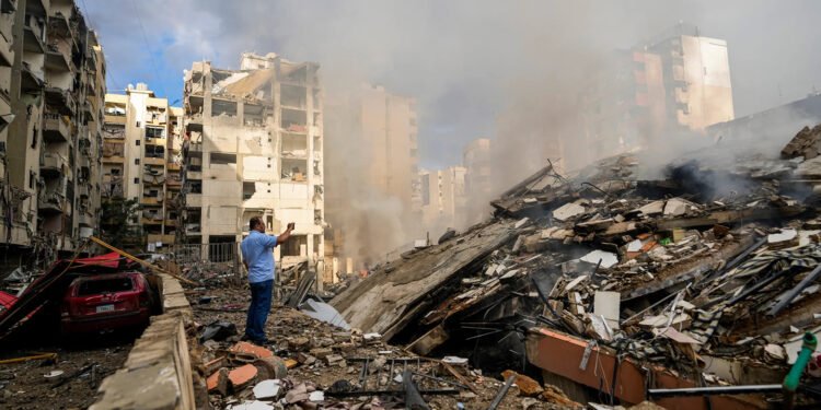 بەهۆی هێرشەکانی ئەمریکا و ئیسرائیل زیاتر لە 230 منداڵ گیانیان لەدەستداوە