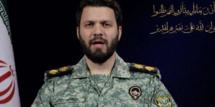 ترەمپ و ناتانیاهۆ سەربازانی ئەمریکا دەکەنە خۆراکی نەهەنگەکان