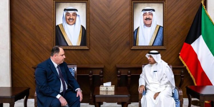 بەهۆی هێرشی گرووپە چەکدارەکانەوە کوێت هۆشداریی توند دەداتە عێراق