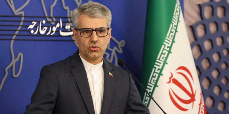 ئەمریکا لە ڕێگەی پاکستانەوە داوای دانوستانی لێ کردووین