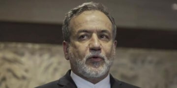 کاتی هاتووە هێزەکانی ئەمریکا لە ناوچەکە دەربکرێن