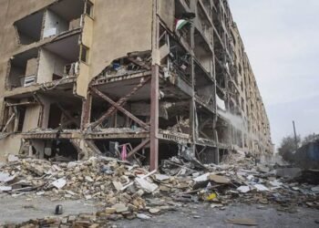 لە شاری ئەراک باڵەخانەیەک خاپوورکرا