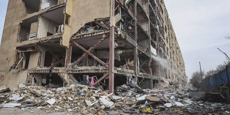 لە شاری ئەراک باڵەخانەیەک خاپوورکرا