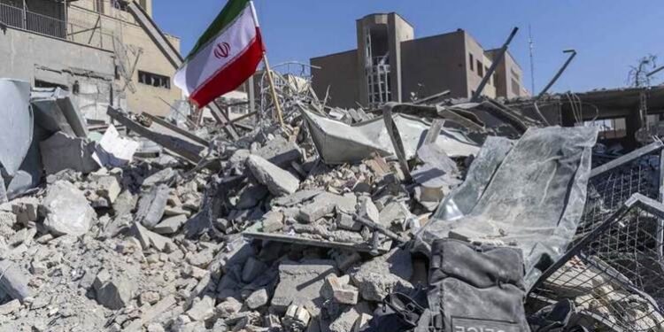 ئێران داوا دەکات دەست بەسەر سامانی ئەو کەسانەدا…