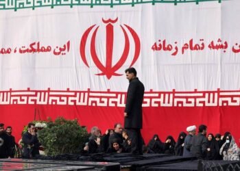 هەفتەی سێیەمی جەنگی ئێران؛ ترەمپ لەنێوان بژاردەی…