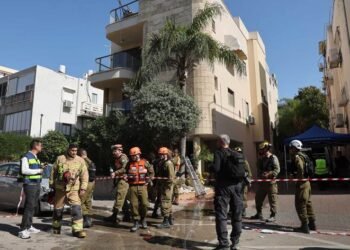 هێرشەکان لە کرماشان و دیواندەرە بەردەوام بوون و…