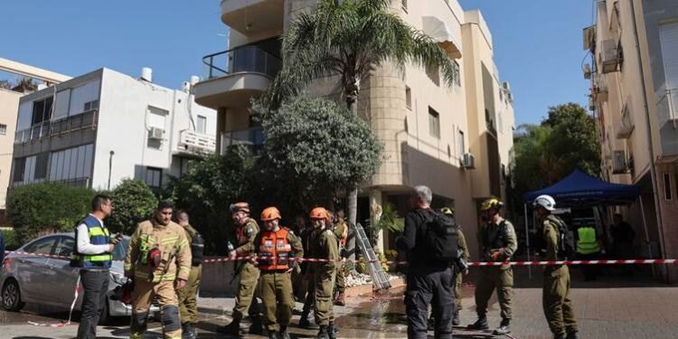 هێرشەکان لە کرماشان و دیواندەرە بەردەوام بوون و…