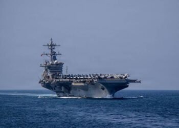 سوپای ئێران: کەشتیی ئەبراهام لینکنمان ناچار کرد…