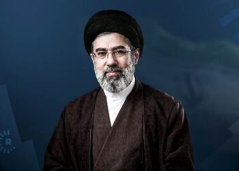 موجتەبا خامنەیی: بکوژانی لاریجانی دەبێت بەمزووانە…