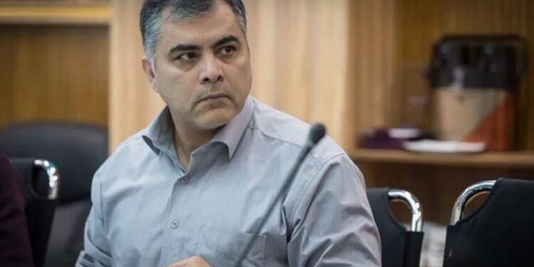 وەزیری نەوتی ئێران رەتیدەکاتەوە کەموکوڕی لە…