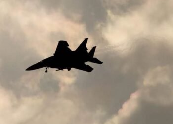 سوپای ئیسرائیل: 11 ئامانجی سەربازیمان لە تاران…