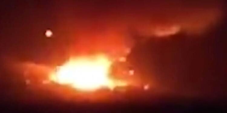 دەنگی چەند تەقینەوەیەک لە تاران بیسترا