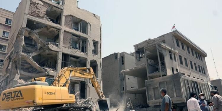 پەروەردەی ئێران: لە 28ی شوباتەوە 230 قوتابی و…