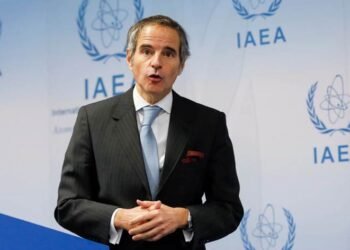 ئێران بۆ گرۆسی: ئەرکی تۆ پاراستنە نەک پێشاندانی…