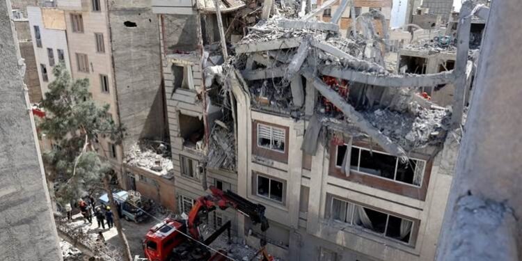 تاران: زیاتر لە چوار هەزار کەس لە هۆتێلەکان…