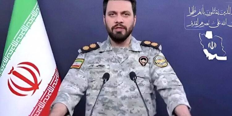 ئێران هۆشداریی تووند دەداتە ترەمپ: سەربازانی…