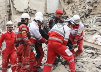 بەرگریی شارستانیی تاران: زیاتر لە 300 کەسمان لە…