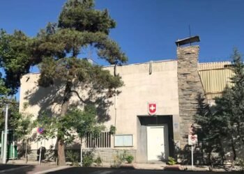 کحولی باڵیۆزی سویسرا لە تاران، ئێرانییەکان تووڕە…