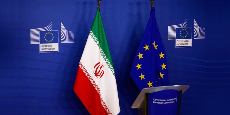 یەکێتیی ئەوروپا داوای یەکلاکردنەوەی پرسی گرووپە چەکدارەکان لە ئێران دەکات