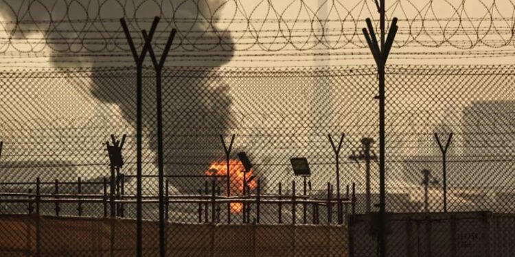 ئیمارات دەبێتە یەکەم وڵاتی کەنداو کە راستەوخۆ دەچێتە نێو جەنگی دژ بە ئێرانەوە