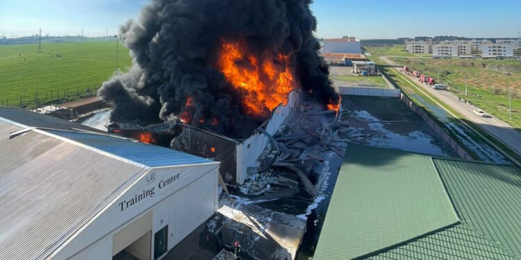 چوارەم درۆن ئاڕاستەی هەمان کۆگای رۆن کرا و داوای چۆڵکردنی ناوچەکەمان کردووە