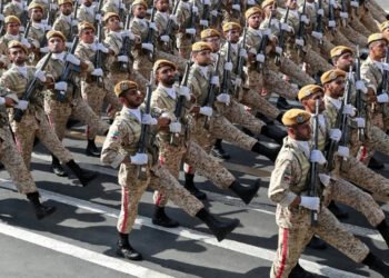 ئێران ئامادەکارییەکانی بۆ بەرەنگاربوونەوەی هێرشی زەمینی چڕدەکاتەوە