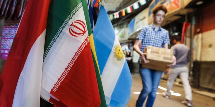 ئەرجەنتین گەورە دیپلۆماتکارێکی ئێرانی لە وڵاتەکەی دەرکرد