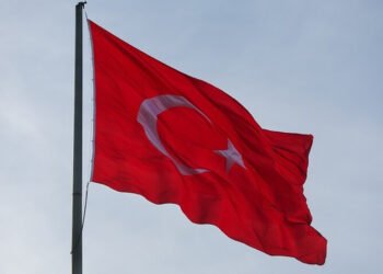 تورکیا هەوڵەکانی بۆ دەستپێکردنەوەی گفتوگۆی نێوان ئێران و ئەمریکا چڕتر دەکاتەوە